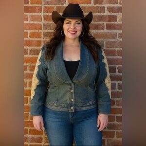 Ashley Stewart vintage cream lace embellished low cut jean jacket low cut 16